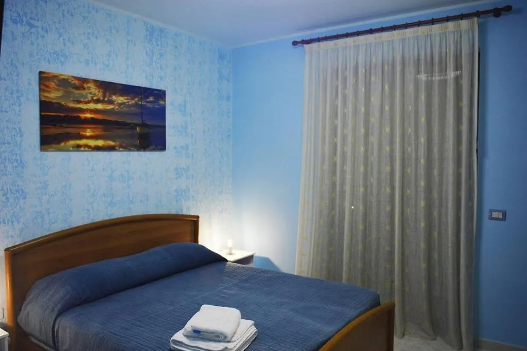 Appartamento Casasolemare Fondachello Apartmán